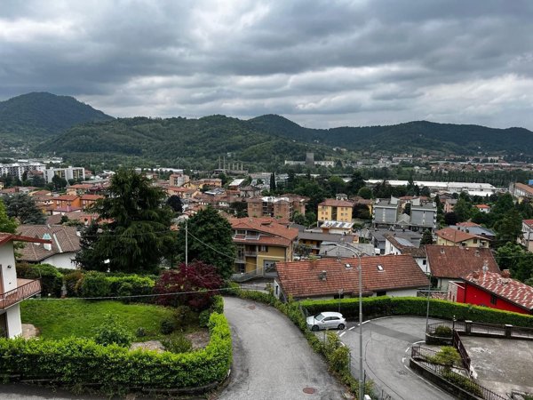 appartamento in vendita ad Alzano Lombardo