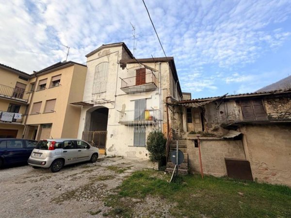 appartamento in vendita ad Alzano Lombardo