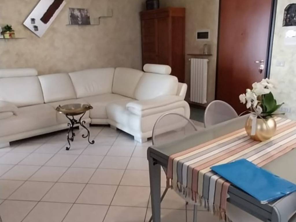 appartamento in vendita ad Alzano Lombardo