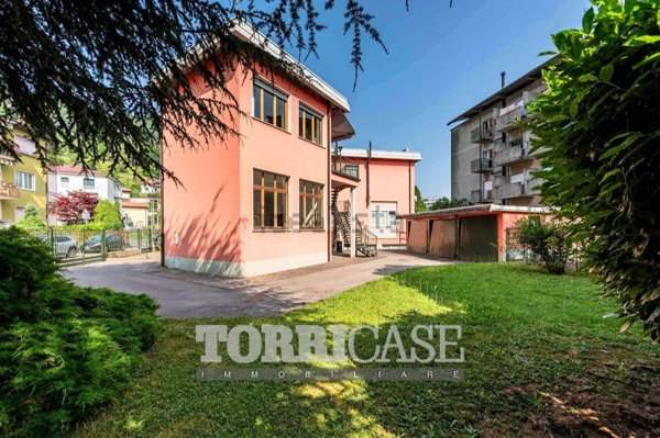 appartamento in vendita ad Alzano Lombardo