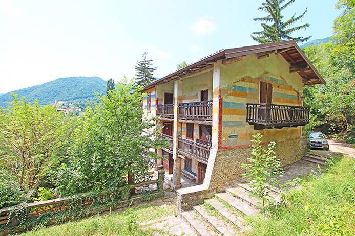casa indipendente in vendita ad Alzano Lombardo