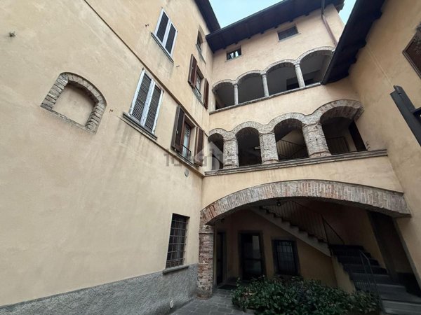 appartamento in vendita ad Alzano Lombardo