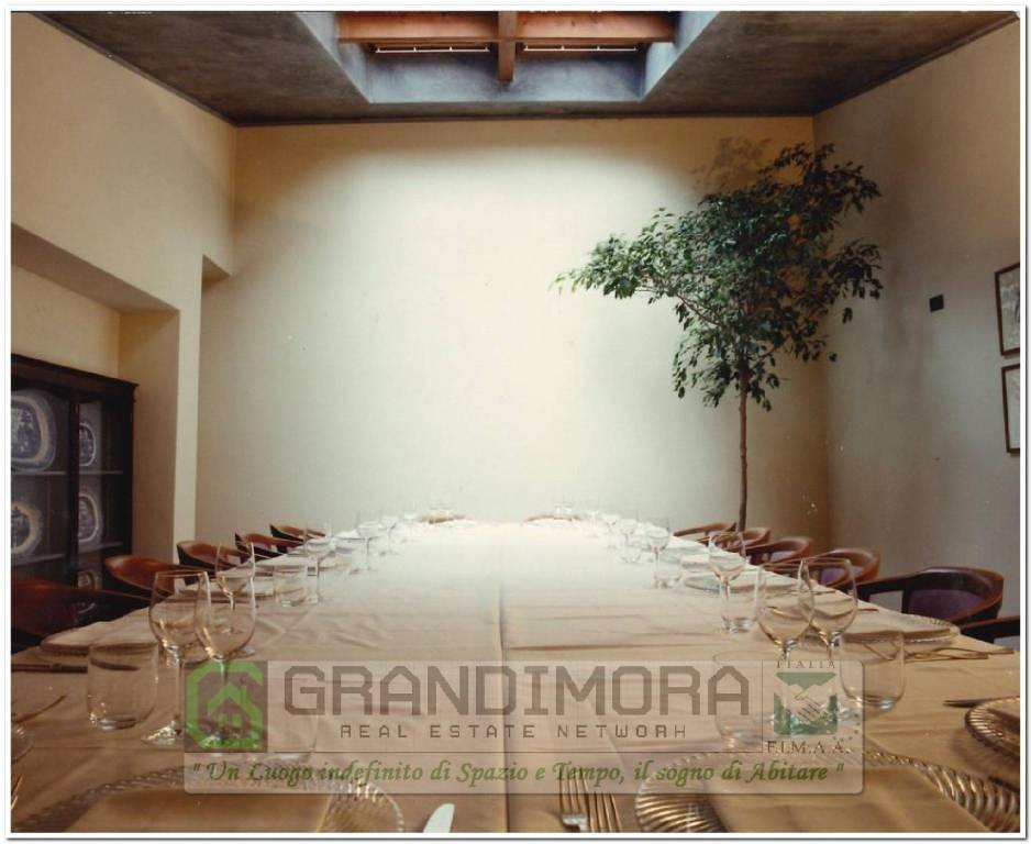 negozio in vendita ad Alzano Lombardo