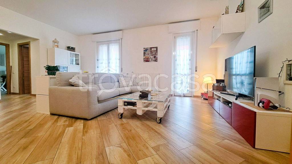 appartamento in vendita ad Alzano Lombardo