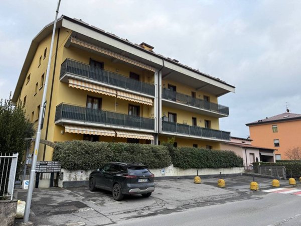 appartamento in vendita ad Alzano Lombardo