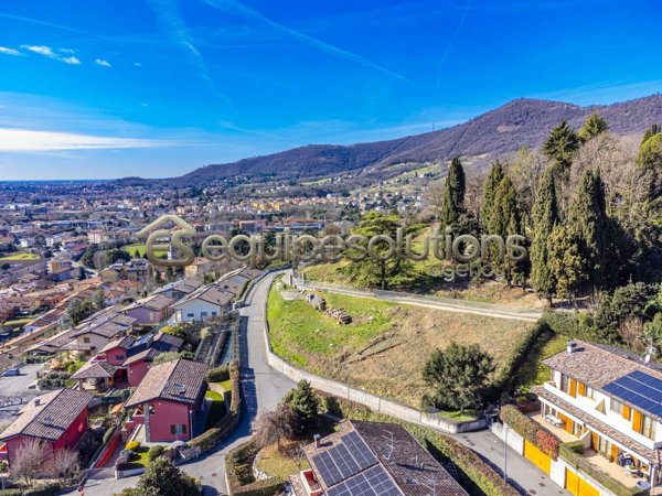 villa in vendita ad Alzano Lombardo