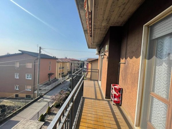 appartamento in vendita ad Alzano Lombardo