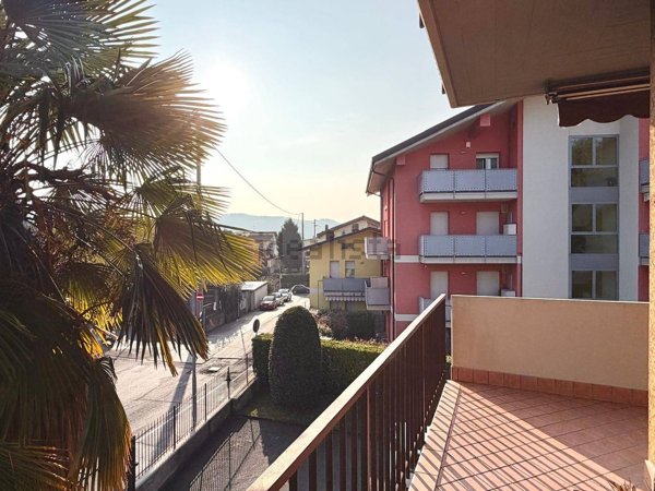 appartamento in vendita ad Alzano Lombardo