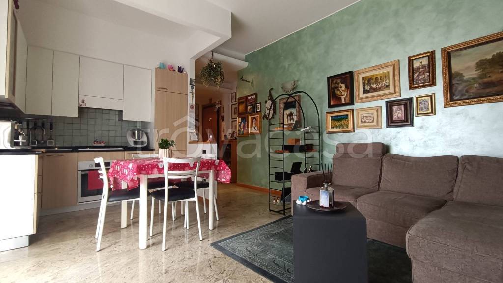 appartamento in vendita ad Alzano Lombardo