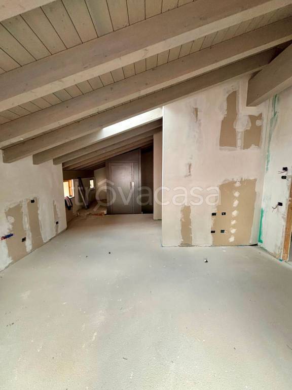 appartamento in vendita ad Alzano Lombardo