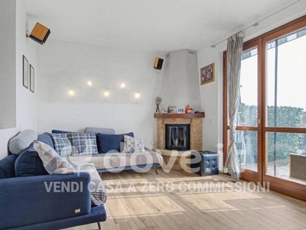 casa indipendente in vendita ad Alzano Lombardo
