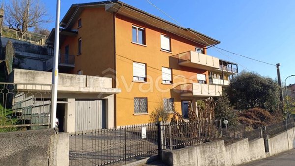 appartamento in vendita ad Alzano Lombardo