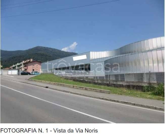 negozio in vendita ad Alzano Lombardo