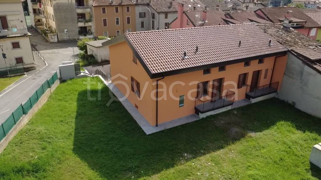 appartamento in vendita ad Alzano Lombardo