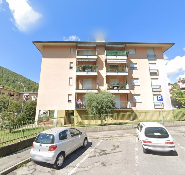 appartamento in vendita ad Alzano Lombardo