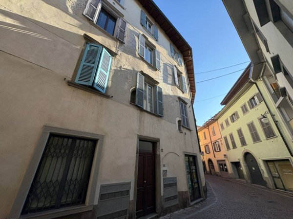 appartamento in vendita ad Alzano Lombardo
