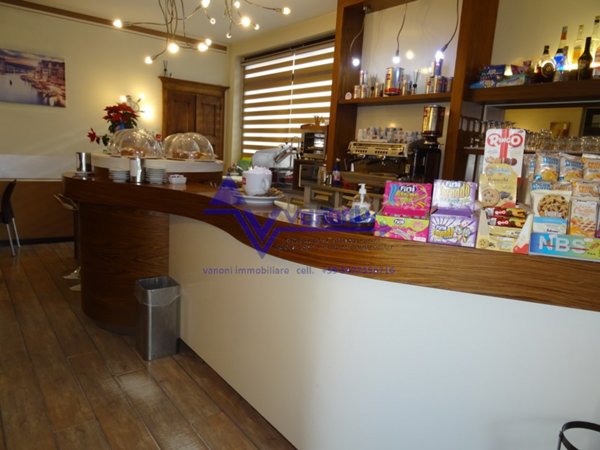 negozio in vendita ad Alzano Lombardo