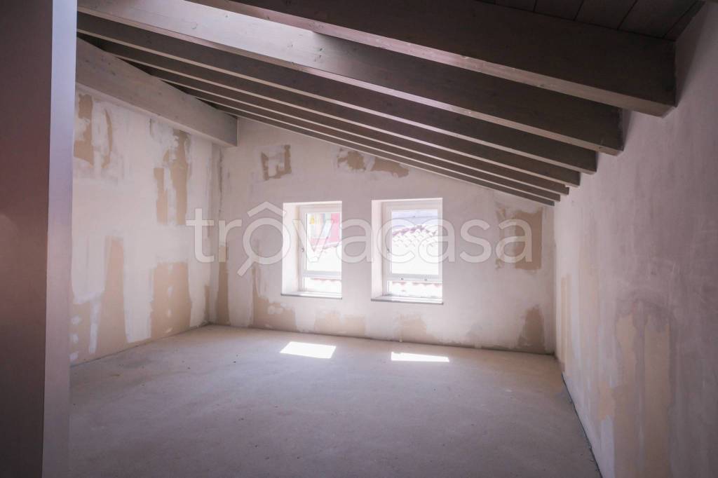 appartamento in vendita ad Alzano Lombardo