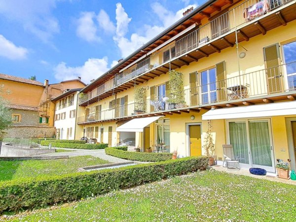 appartamento in vendita ad Alzano Lombardo