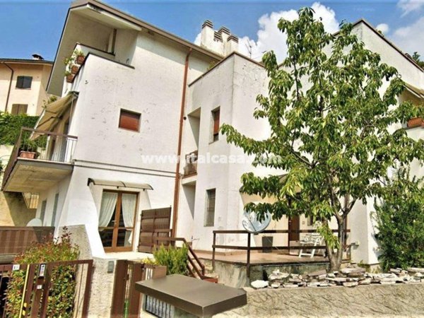 appartamento in vendita ad Alzano Lombardo