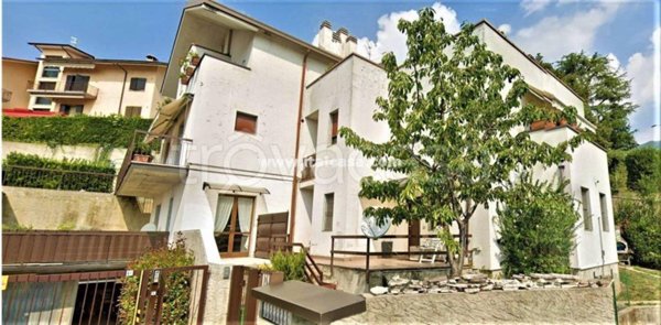 appartamento in vendita ad Alzano Lombardo