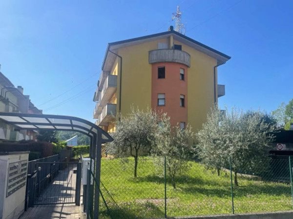 appartamento in vendita ad Alzano Lombardo