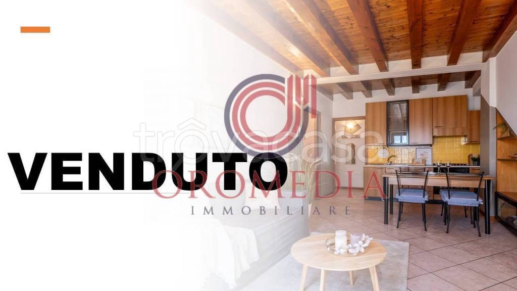 appartamento in vendita ad Alzano Lombardo