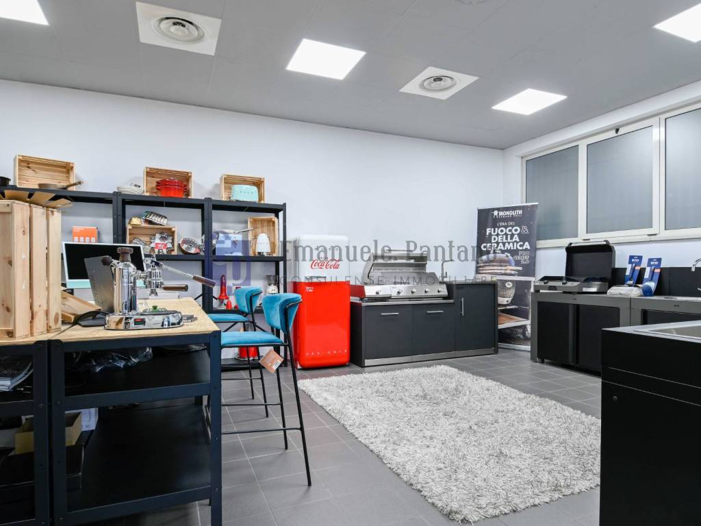 ufficio in vendita ad Alzano Lombardo
