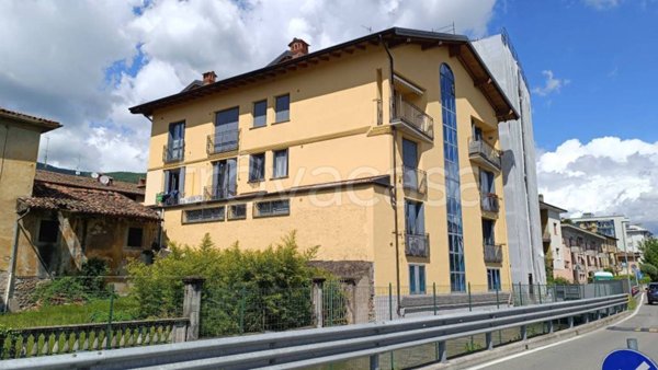 appartamento in vendita ad Alzano Lombardo
