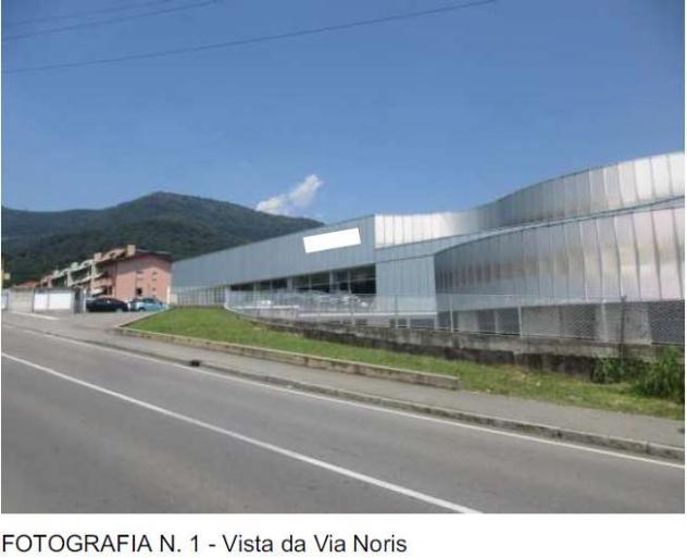 negozio in vendita ad Alzano Lombardo