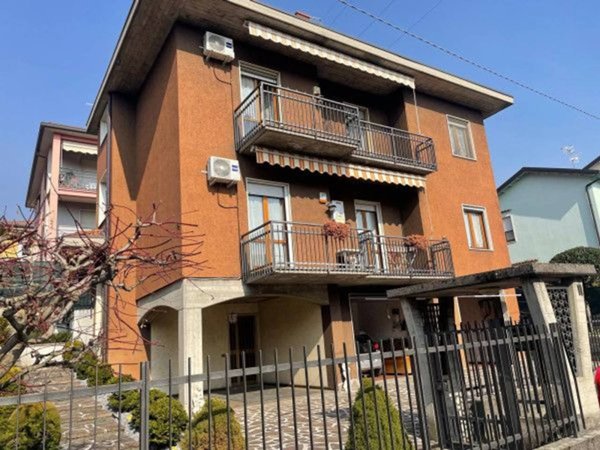 appartamento in vendita ad Alzano Lombardo