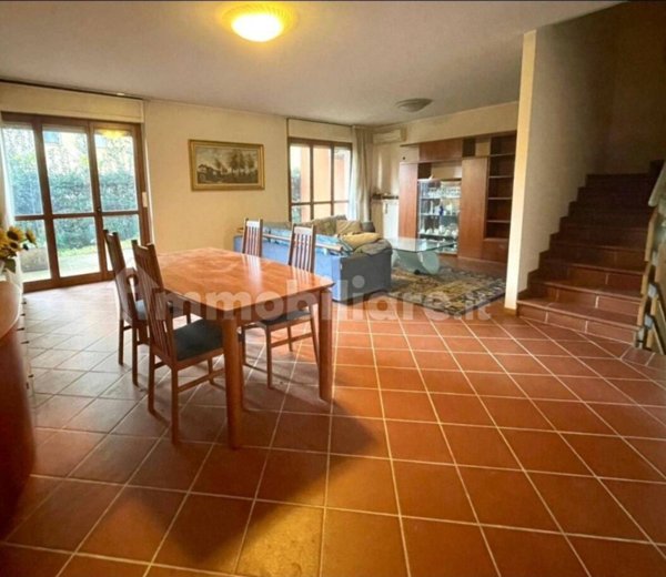 casa semindipendente in vendita ad Alzano Lombardo