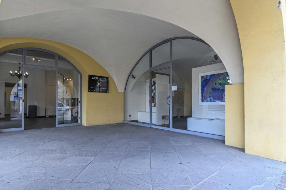 ufficio in vendita ad Alzano Lombardo