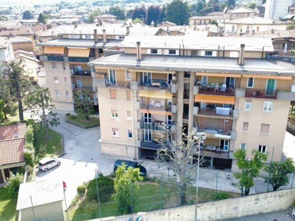 appartamento in vendita ad Alzano Lombardo