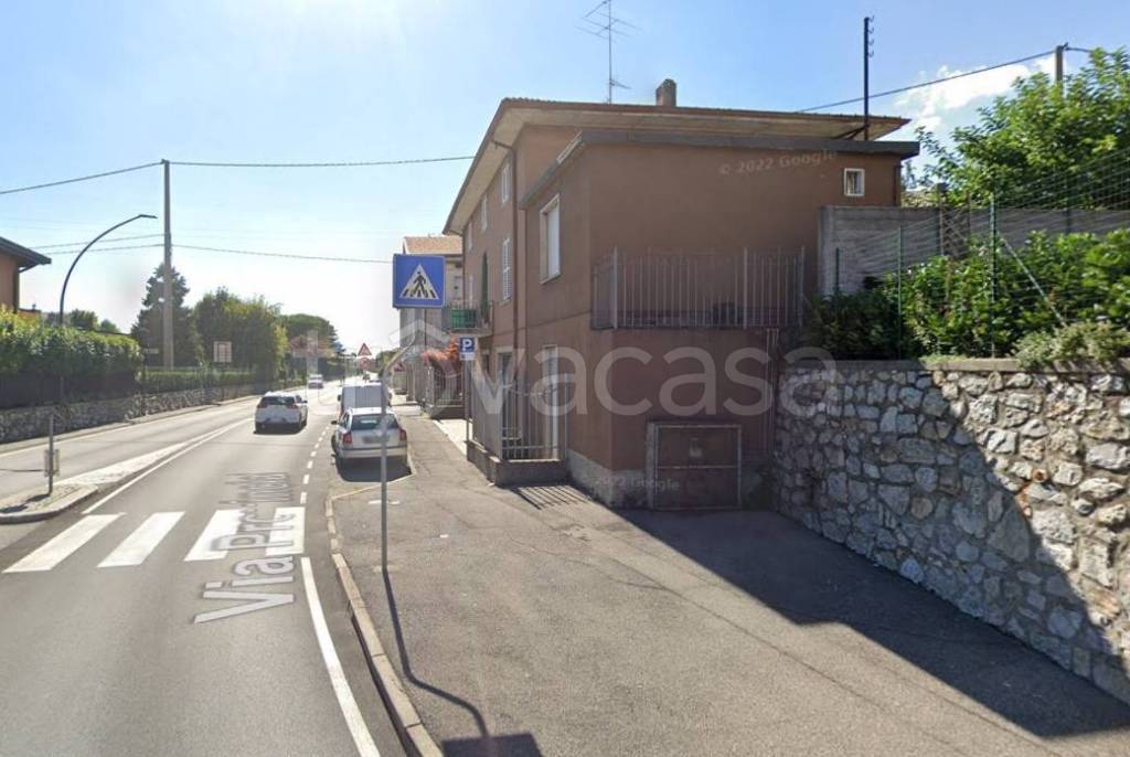 appartamento in vendita ad Alzano Lombardo in zona Monte di Nese