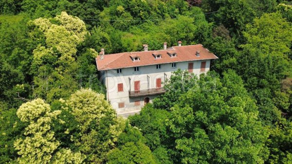 casa indipendente in vendita ad Alzano Lombardo