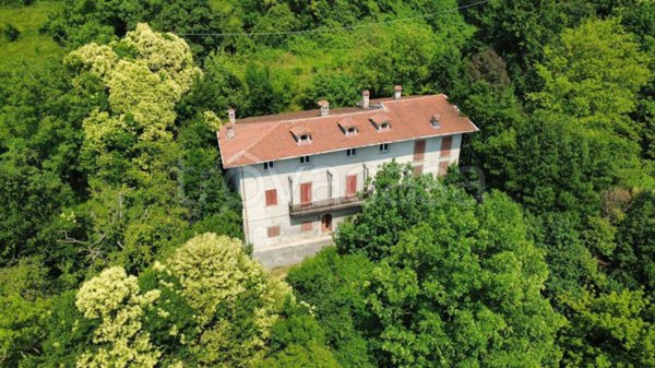 casa indipendente in vendita ad Alzano Lombardo