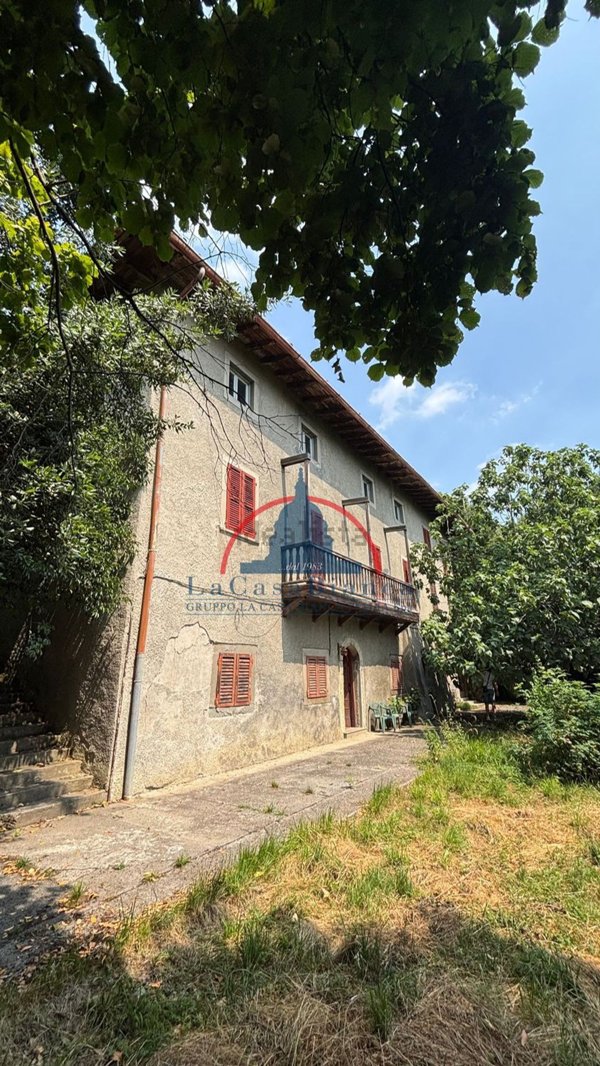 casa indipendente in vendita ad Alzano Lombardo