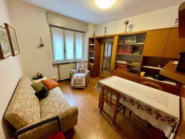 casa indipendente in vendita ad Alzano Lombardo