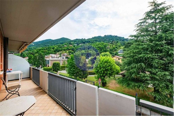 appartamento in vendita ad Alzano Lombardo