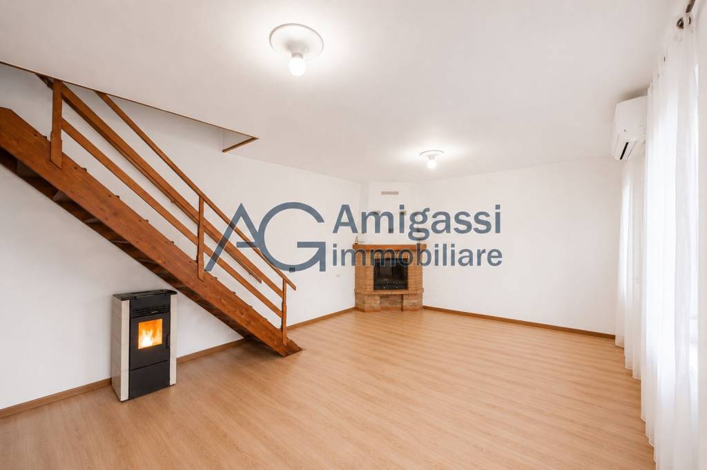 appartamento in vendita ad Alzano Lombardo