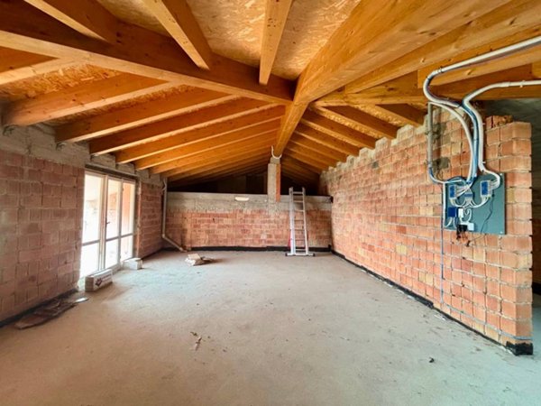 appartamento in vendita ad Alzano Lombardo in zona Monte di Nese