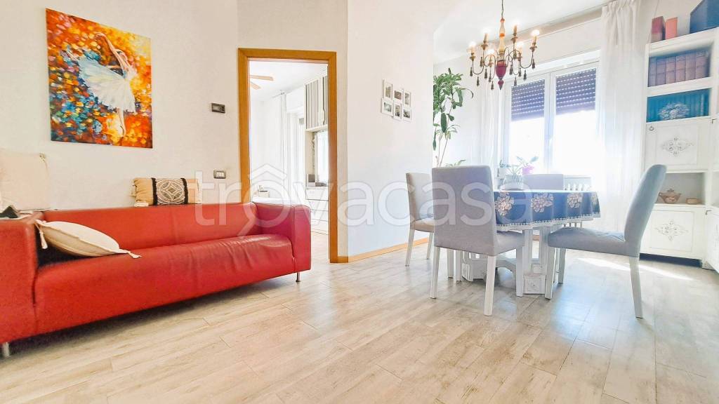 appartamento in vendita ad Alzano Lombardo