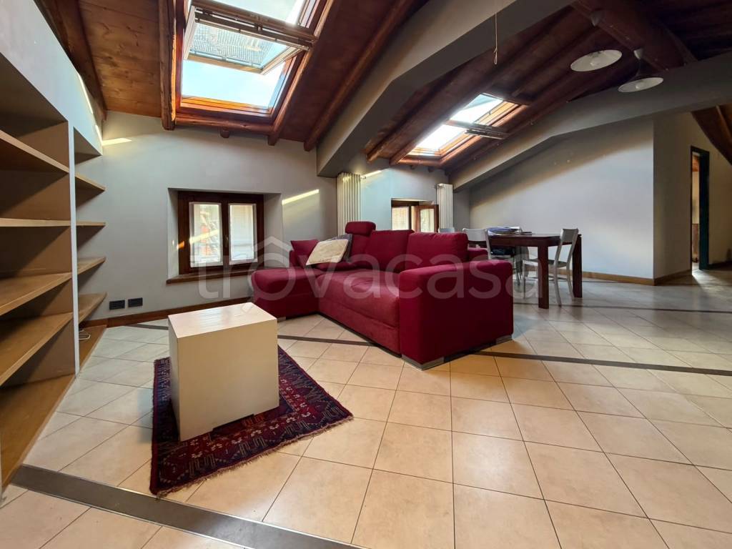 appartamento in vendita ad Alzano Lombardo