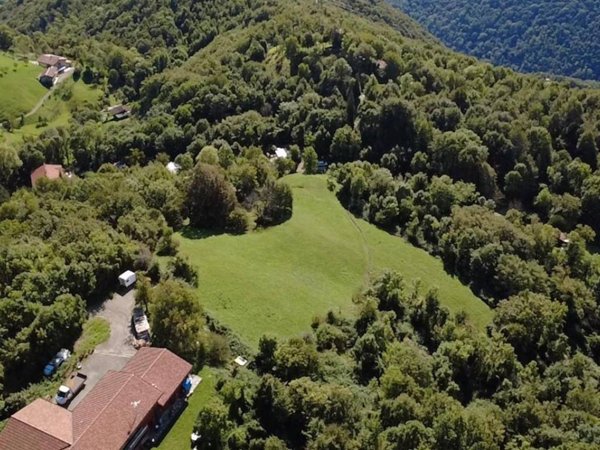 terreno in vendita ad Alzano Lombardo in zona Monte di Nese