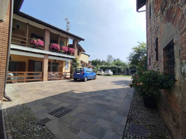 appartamento in vendita ad Ambivere