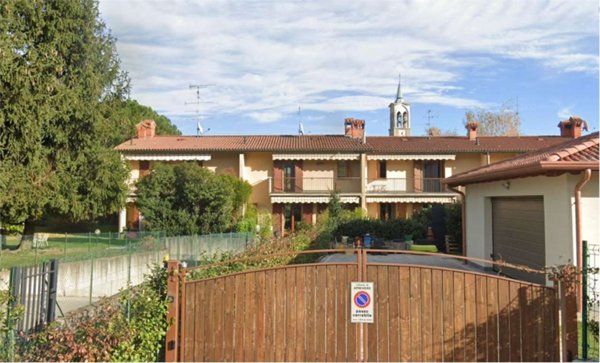 casa indipendente in vendita ad Ambivere