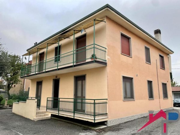 appartamento in vendita ad Ambivere