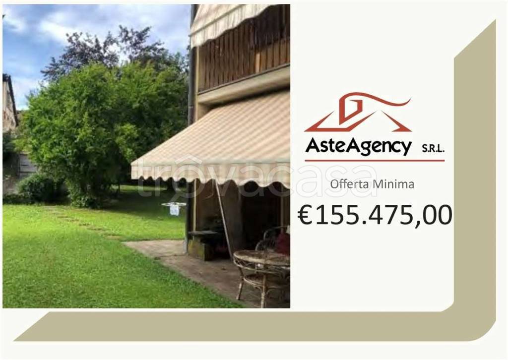 casa indipendente in vendita ad Ambivere