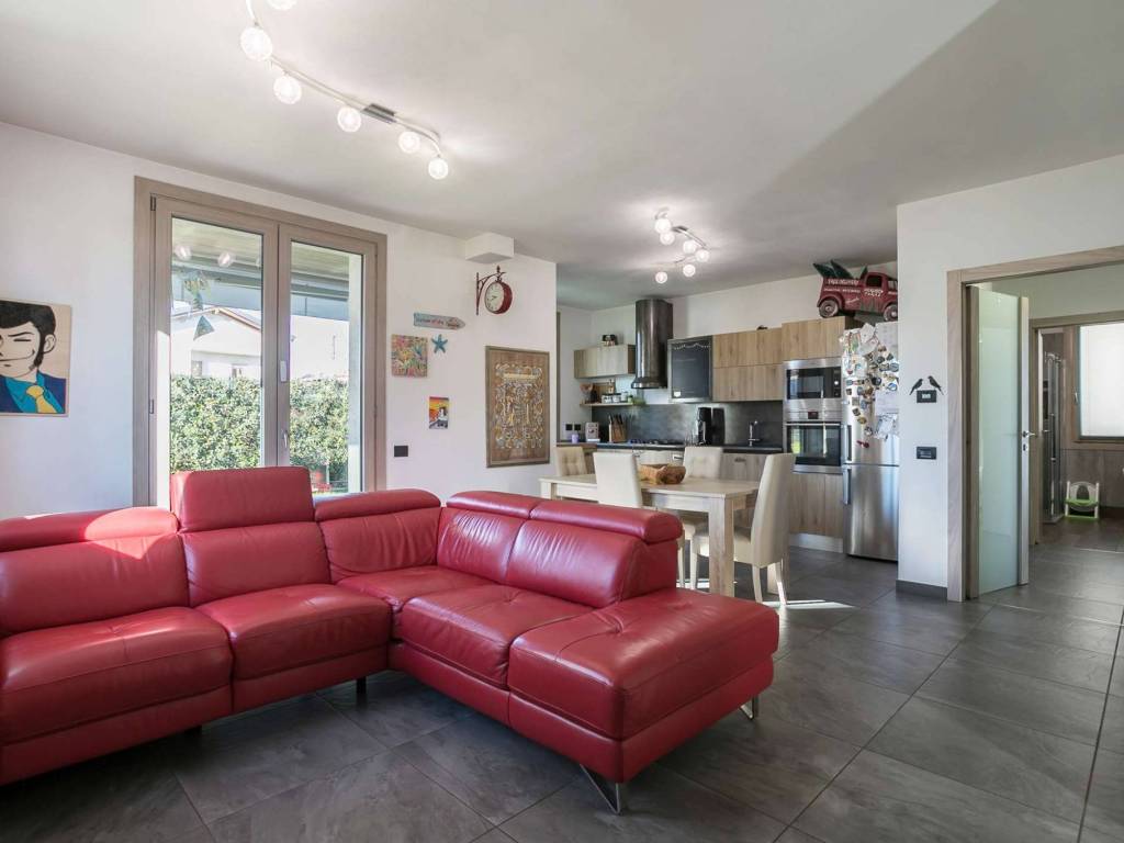 appartamento in vendita ad Ambivere